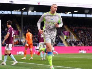 Manchester City go top of the Premier League